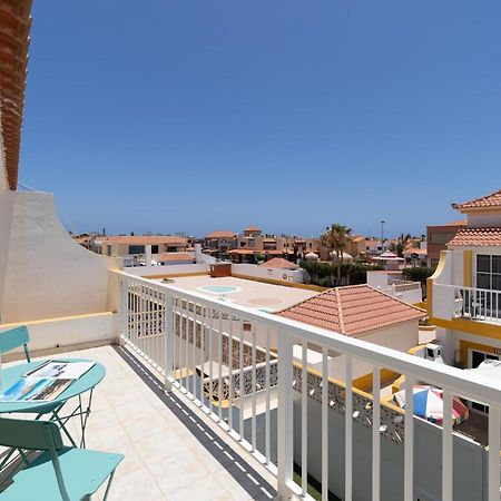 Apartamento En El Castillo Con Piscina 칼레타데푸스테 외부 사진