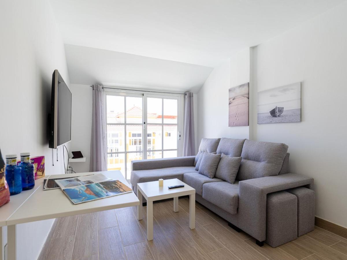 Apartamento En El Castillo Con Piscina 칼레타데푸스테 외부 사진