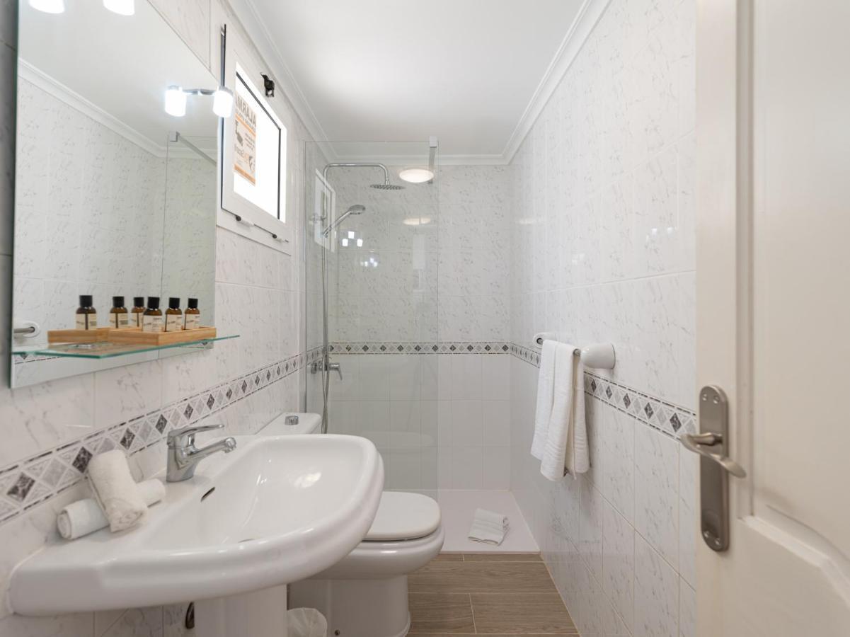 Apartamento En El Castillo Con Piscina 칼레타데푸스테 외부 사진